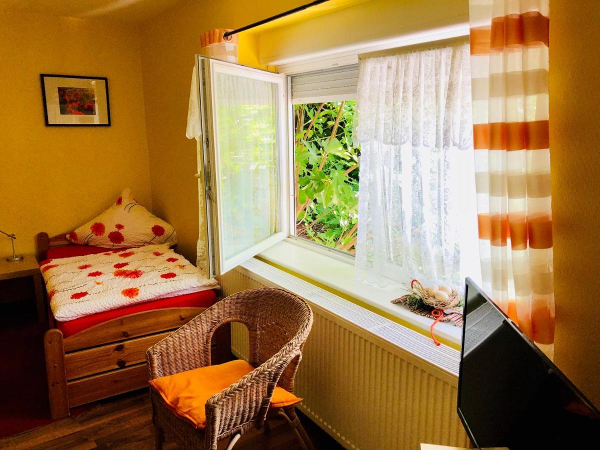 Gaestehaus Kerle ドッセンハイム エクステリア 写真